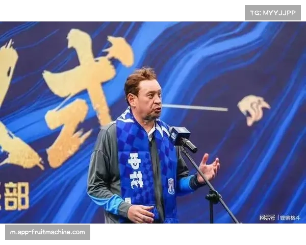 斯卢茨基专注每一场比赛 逆境中战术定力成逆转基础 斯卢茨基专注每一场比赛 逆境中战术定力成逆转基础